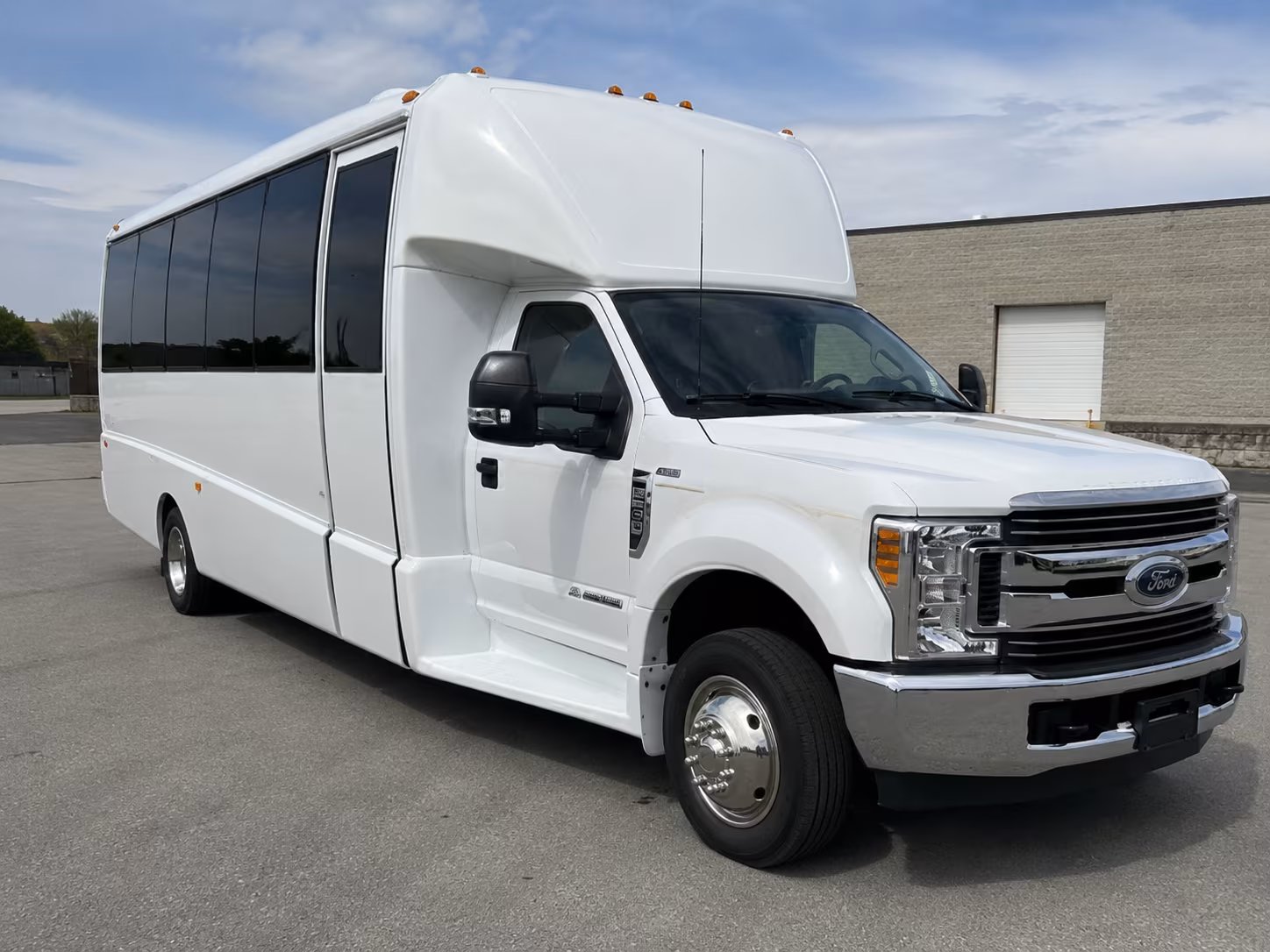 lawton book private event charter bus service in lawton