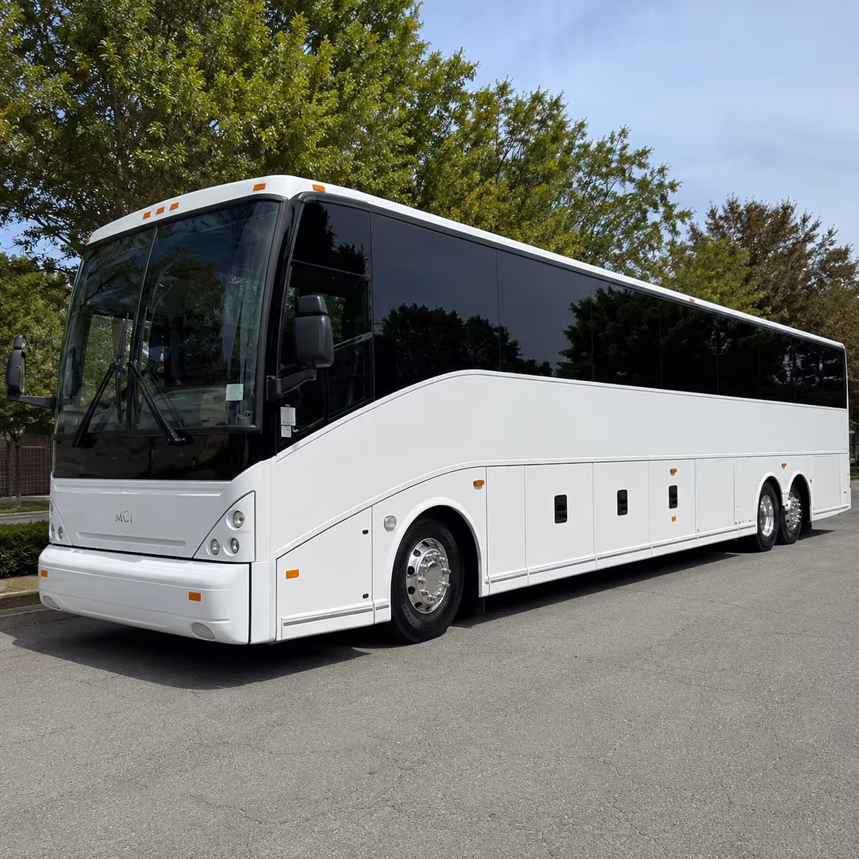 oklahoma city comfortable charter bus rentals for oklahoma city sports teams and fan groups