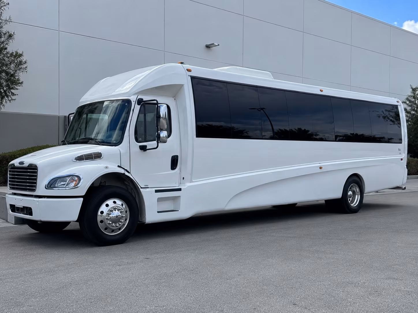 wichita falls prom party buses with the amenities your group wants